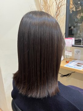 アルター(aL ter) ぱつっとミディアム