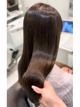 レアリバイケンジ(leali by KENJE) 極艶髪質改善×透明感カラー[トリートメント]