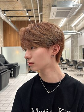 メラク(Merak) ナチュラルフェザーパーマ/韓国風センターパート/カルマパーマ