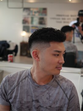 オールバックパーマ