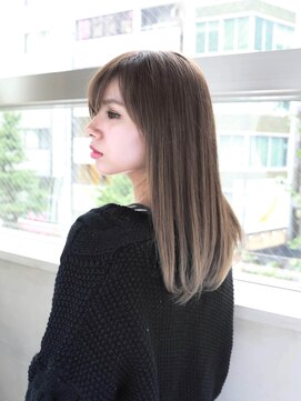 ルティア 池袋(Lutia) バレイヤージュ × グラデーション × モノトーングレー