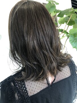 ジャガラ 千葉駅北口店(JAGARA) スモーキーアッシュ【千葉.千葉駅.千葉駅北口】