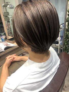 ビースリー ロア バイオレットベージュ 2022/9/24