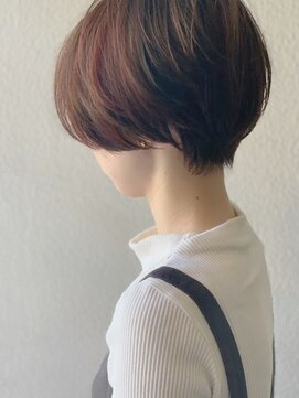 ソル(sol) おとなかわいいハンサムショート。