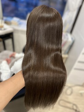 コア フィール ア デイ(COIFFURE A DAY) 【M3D ロング】当店人気メニューM3Dトリートメント