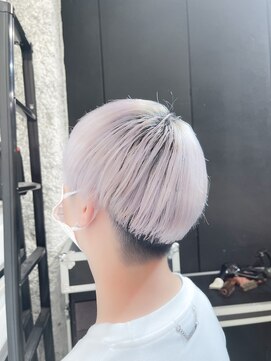 ペレ 渋谷(PELE) 黒髪/グレーベージュ/ハイトーン/ブリーチ/渋谷