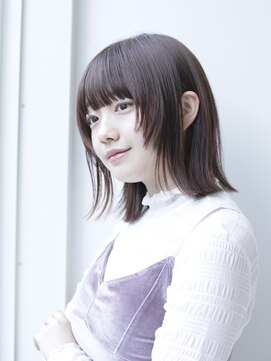 コレクティブワーク 表参道 渋谷(COLLECTIVE WORK) 顔周りレイヤー 顔周りカット 切りっぱなしボブ レイヤーボブ
