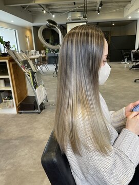 ナンバー(number+) 20代30代ハイライトバレイヤージュブリーチ立体感透け感