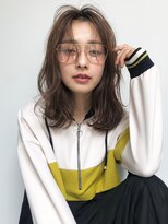 ヲタク(wotaku.)&nbsp;グレージュカラーミディアムヘアレイヤーカットくすみカラー