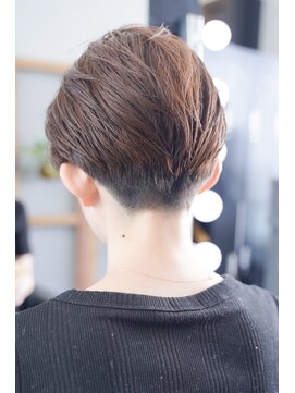 シャロン(SHARON) 【SHARON原宿】刈り上げショート× ハンサムショート