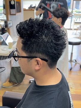 イエローコーン 金沢文庫店(YELLOW CORN) 刈り上げスパイキーショート