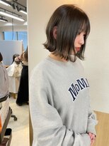 ロシェ 横浜店(loche)&nbsp;外ハネボブ×切りっぱなしオリーブグレージュ[横浜駅]