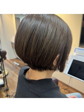 アルボーテルジェ(Art BeAute' ROUGET) エレガントな後ろ姿/大人の丸みボブ