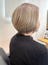 【育てる白髪ぼかし2】**明るめのカラーがベース** 