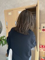 アン ヌイ 箕面萱野(an nui) グレージュカラー ハイライト