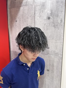 ヘアー ラボ エムツー(hair lab m2) ツイストパーマ×ホワイトメッシュ|蒲田　メンズ