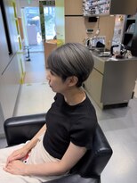 エイトヘアー(8 HAIR)&nbsp;シルバーカラー×ローライト