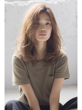 エアー 福岡(AIR) ［air-FUKUOKA　竹石］ 大人の女性に☆ラフなウエーブ