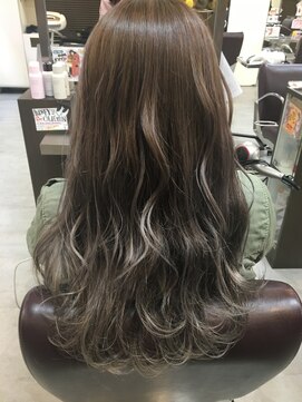 ゼスト 八王子店(ZEST) グレージュ×ホワイトグラデーション