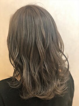 ビーハイブルタ(BeeHIVE Rta) ミルクティーベージュ