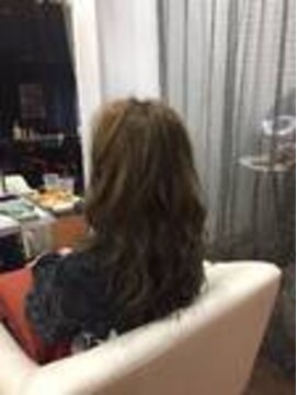 アフ(ahu) ゆるふわコテ巻き