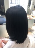 ストレートヘアオージュアトリートメント、スムースでツヤ髪に！