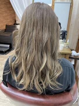 ヘアホームエイト(Hair Home No,8) ハイトーンカラー