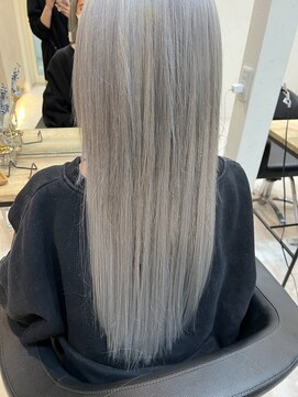 エリス ウメダ(Eliss umeda) シルバーカラーエクステ