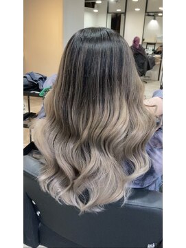 ラフ 難波店(LAFF) #黒髪#ボブルフ#ネビージュ#小顔#ワンレン