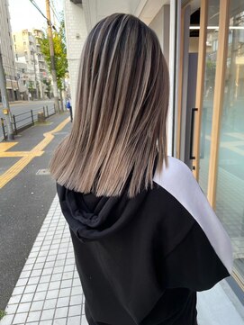 キング 梅田(K!ng) 【梅田】バレイヤージュミルクティーベージュケアブリーチ