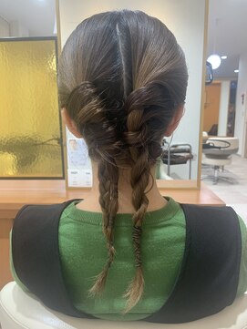 アメイジングヘアー 千歳店(AMAZING HAIR) アシンメトリーツインテール/ヘアアレンジ/ヘアセット/10代20代