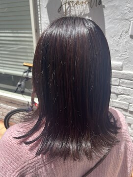 アマレット(Amaretto) 【ダークパープル×外ハネミディ】