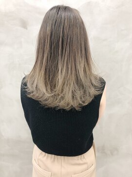 サルファ ヘアデザイン 名古屋 丸の内(S.ALPHA HAIR DESIGN) ハイライトグラデーションシアグレーベージュ＊