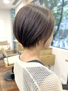 ヴェリーテ(Verite) デザインカラー/レイヤーカット/ウェットヘア/オリーブベージュ