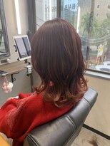 アトリエナガノ(atelier nagano)&nbsp;ニュアンスカラー/センターパート/ツヤ髪スタイル/ブルージュ