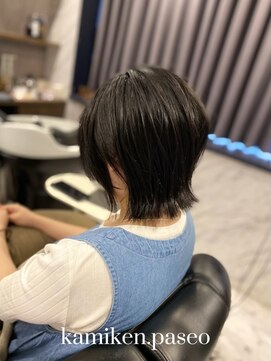 カミケンパセオ(kamiken.paseo) 大人のウルフレイヤーカット【カミケンパセオ】