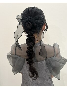 ルピナス(Lupine.) 【Honoka】編みおろしポニーテール♪