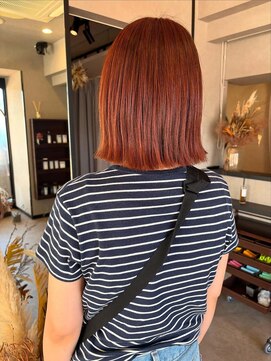 イロ(ilo) 外ハネボブ/ブリーチなしオレンジカラー