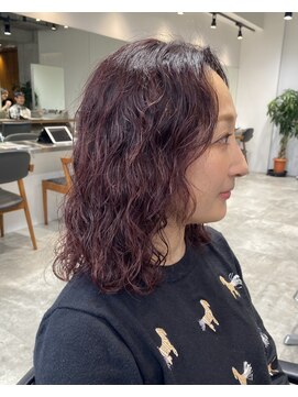 エリマ 横浜西口(elima) 横浜西口レディースボブスパイラルパーマボルドーカラー