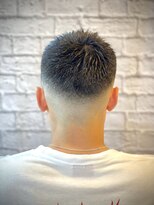 グレイスフルバーバー 赤坂見附店&nbsp;赤坂クロップフェードスタイル