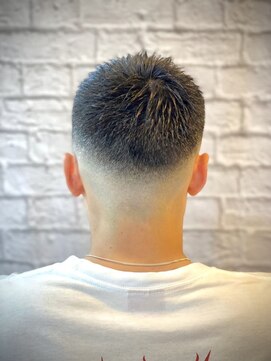 グレイスフルバーバー 赤坂見附店 赤坂クロップフェードスタイル