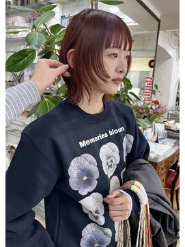 オブヘアージユウガオカ(Of HAIR Jiyugaoka) 【ミディアムウルフ×オレンジヘア】