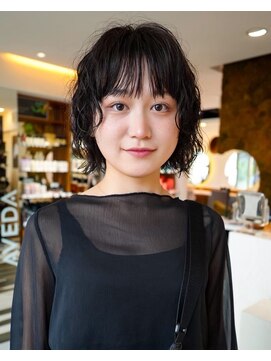 ビファインクーアヴェダ(Be fine coo AVEDA) 前髪あり黒髪パーマ