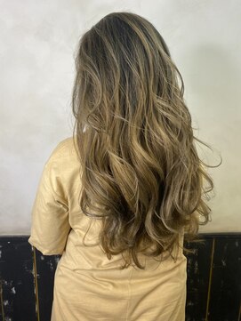 オースト ヘアー ステラ 新宿店(Aust hair Stella) フルブリーチバレイヤージュ フォギーベージュ kizashi