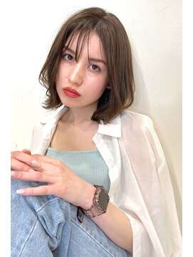 トルネード(TORNADO) 切りっぱなしレイヤーボブアッシュベージュ　n4.17