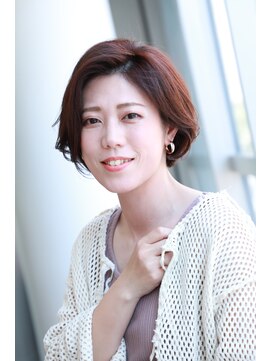 キッカ 朝日ヶ丘(CHICCA) 大人レディーのショートボブ