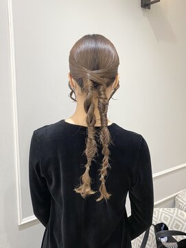 ネオリーブギンザ 銀座店(Neolive GINZA) ツインねじねじアレンジ