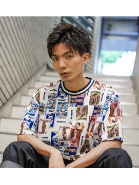クロムトウキョウ ザ バーバー ネオン 新宿店(CHROM TOKYO the Barber ne/on) メンズショート/2ブロック/アップバング/かき上げ