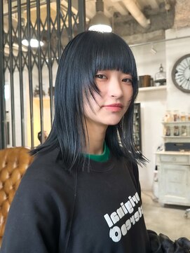 トレンチ(TRENCH) 《TRENCH おつじ》シンプルな顔まわりデザイン