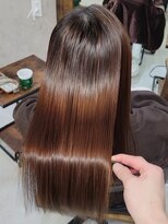 スリー(THREE) 髪質改善トリートメント  縮毛矯正　髪質改善ストレート　酸性